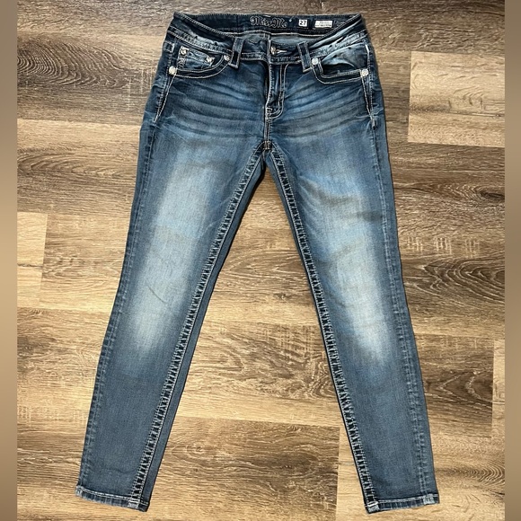 Miss Me Jeans Mid Rise Easy Ankle Skinny Jeans Size 27 - Picture 3 of 9